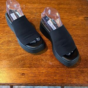 STEVE MADDEN SLINKY30 PLATFORM MULES, Women’s Size 9